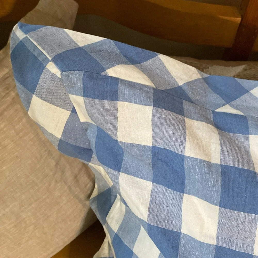 Southern Living Pillow Sham 26x26 in, Blue & White Gingham NEW Made in India